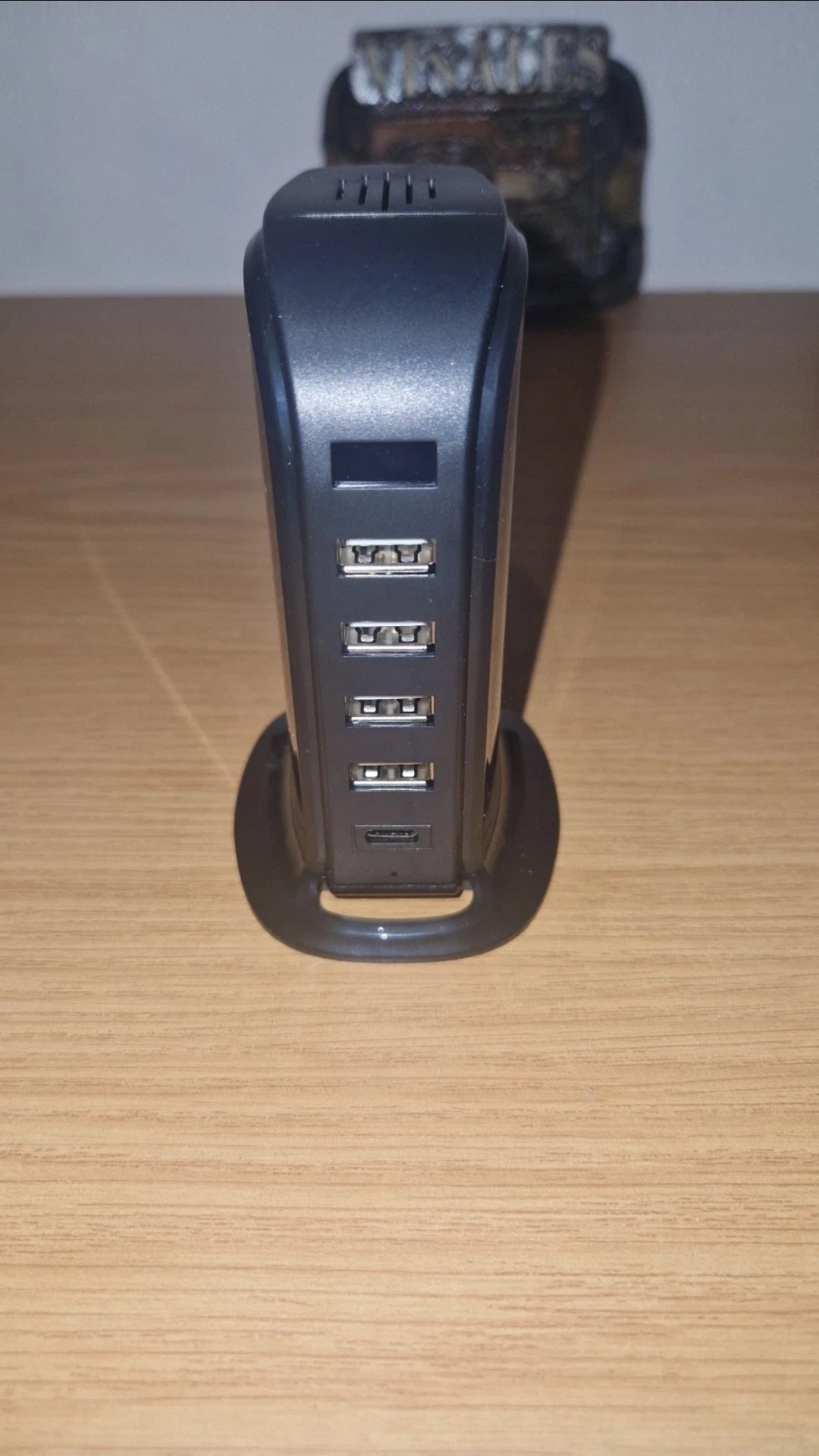 Station De Recharge Usb Caméra Wifi 4K Connecté En Direct Par Application VTCWORLD