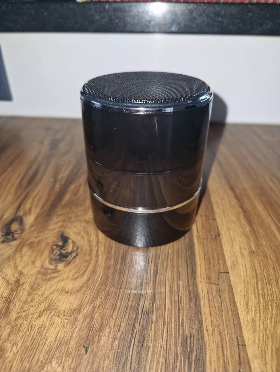 Caméra Dissimulé Enceinte Bluetooth Rotation 240° Qualité 4K Connections Wifi VTCWORLD