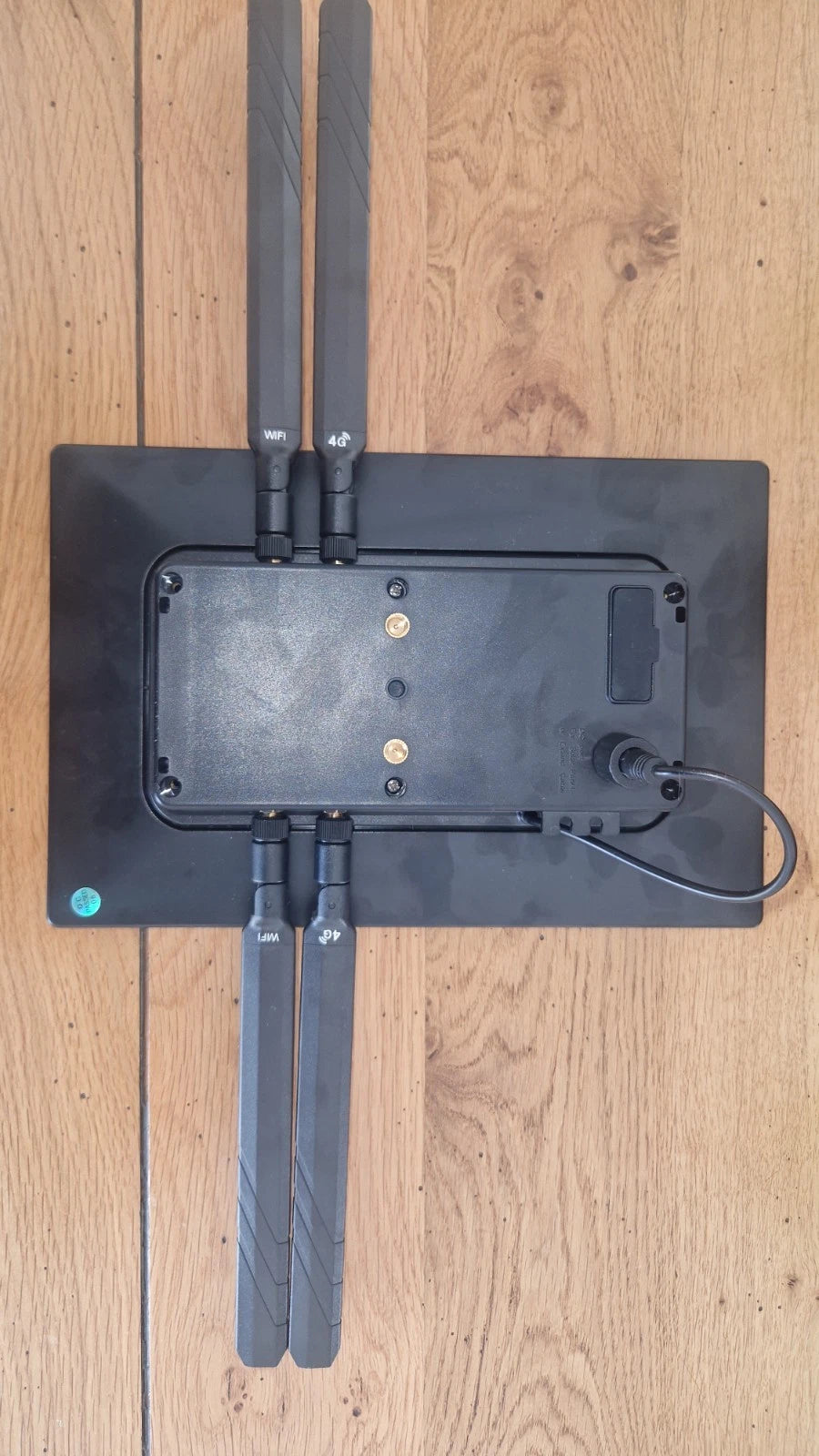 Caméra Solaire 4G/Wifi avec Panneaux de Retransmission et Système Anti-brouilleur
