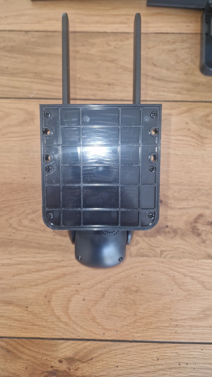 Caméra Solaire 4G/Wifi avec Panneaux de Retransmission et Système Anti-brouilleur